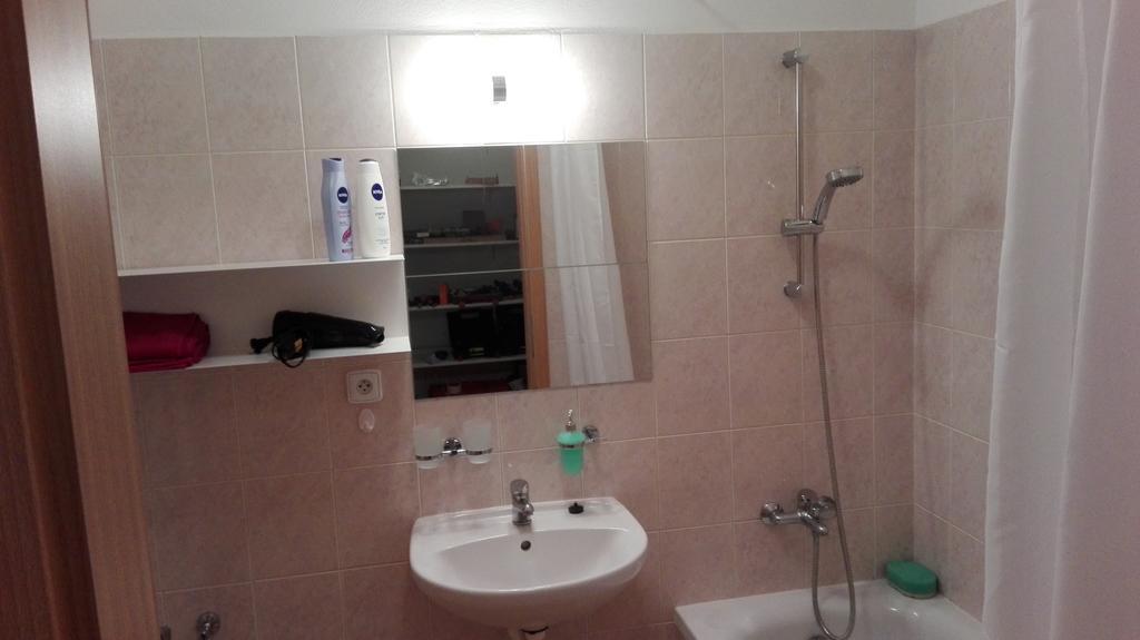 Apartman Jarosova Znojmo Eksteriør billede