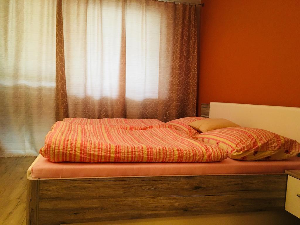 Apartman Jarosova Znojmo Eksteriør billede